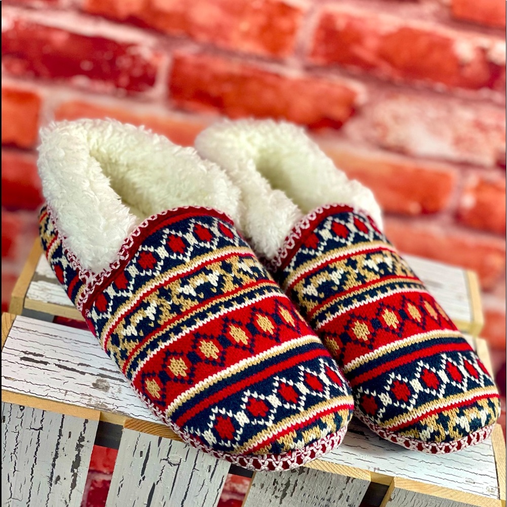 Women’s Fleece Fair Isle Patterned Slippers, Size 7 And 8